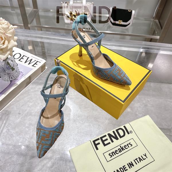 2025112818419878 210